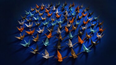 제목이 "Origami Extinction…"인 사진 Vethan Sautour로, 원작, 디지털 목재 패널에 장착됨