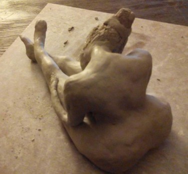 Sculpture titled "Si fragile Alice" by Véronique Ghenne, Original Artwork, Clay