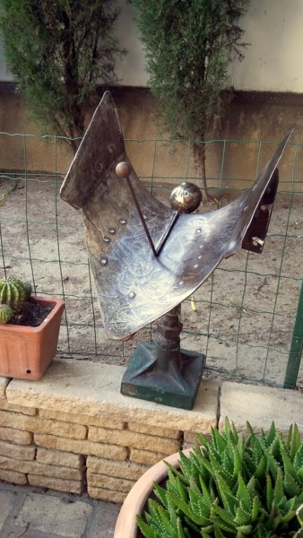 Escultura titulada "LE CADRAN SOLAIRE" por Gerard Lami, Obra de arte original, Metales