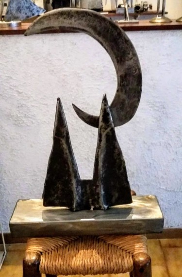 LES DENTELLES DE MONTMIRAIL AU CLAIR DE LUNE Sculpture intitulée "LES DENTELLES DE MO…" par Gerard Lami, Œuvre d'art originale, Métaux
