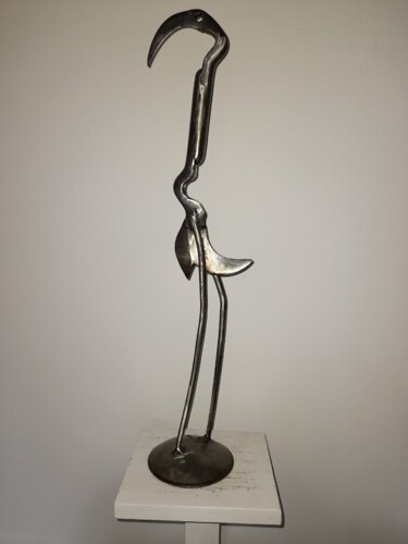 Skulptur mit dem Titel "FLAMANT ROSE DE CAM…" von Gerard Lami, Original-Kunstwerk, Metalle