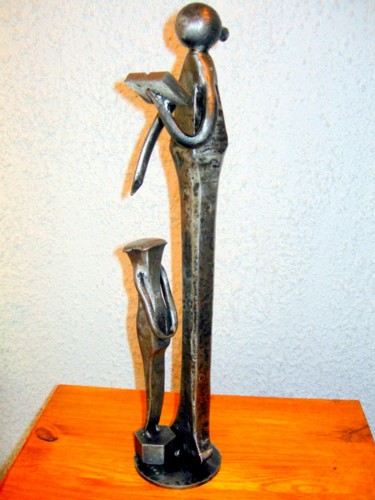 Sculpture intitulée "la lecon-de-lecture." par Gerard Lami, Œuvre d'art originale, Métaux