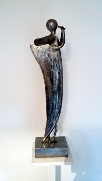 Skulptur mit dem Titel "GRANDE DAME DU JAZZ…" von Gerard Lami, Original-Kunstwerk, Metalle