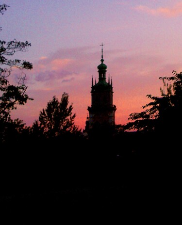 Фотография под названием "Lvov. Silhouette at…" - Viktor Kurson, Подлинное произведение искусства, Цифровая фотография