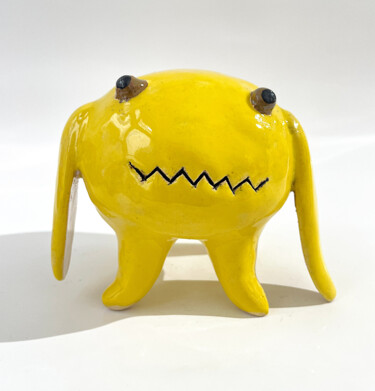 Skulptur mit dem Titel "Funny Yellow" von Viktor Zuk, Original-Kunstwerk, Keramik