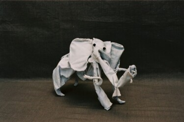 Escultura titulada "l'éléphant IV" por Vincent Bouillat, Obra de arte original, Alambre
