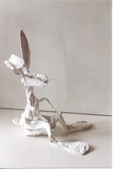 Sculpture titled "le lapin niçois" by Vincent Bouillat, Original Artwork, Wire