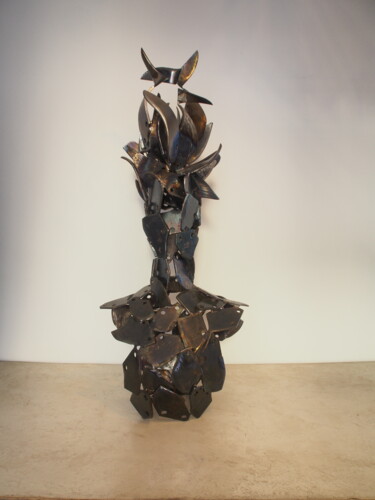 Sculpture titled "Spirit" by Vincent Fons, Original Artwork, Metals