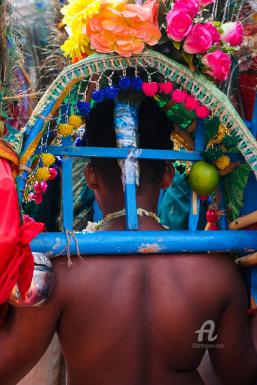 Fotografía titulada "Porteur de couleurs" por Vincent Koebel, Obra de arte original, Fotografía digital Montado en Aluminio