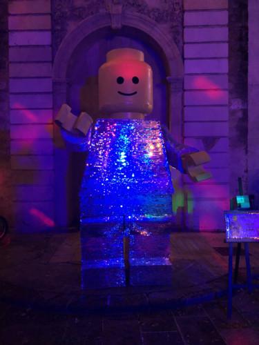 Sculpture titled "LEGODISCO" by Vincent Sabatier (VerSus), Original Artwork, Mixed Media