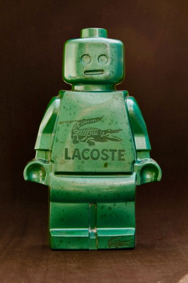 Sculpture intitulée "roboclusion LACOSTE" par Vincent Sabatier (VerSus), Œuvre d'art originale, Résine