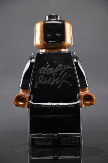 Roboclusion daftpunk Guy Manuel 3 Sculpture titled "Roboclusion daftpun…" by Vincent Sabatier (VerSus), Original Art, Resin
