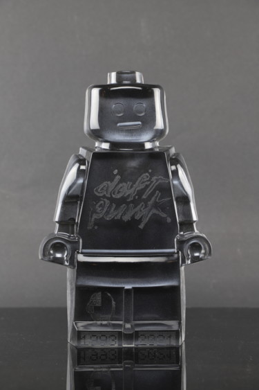 ROBOCLUSION DAFT PUNK NOIR ET TRANSPARENT Sculpture titled "ROBOCLUSION DAFT PU…" by Vincent Sabatier (VerSus), Original Art, Resin