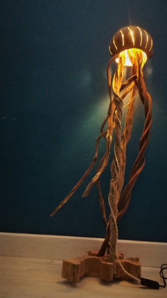 Sculpture intitulée "Grande méduse" par Miss Sensitive, Œuvre d'art originale, Bois