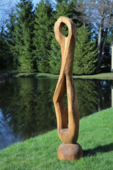 Skulptur mit dem Titel "Dancer" von Virgilijus Vaiciunas, Original-Kunstwerk, Holz