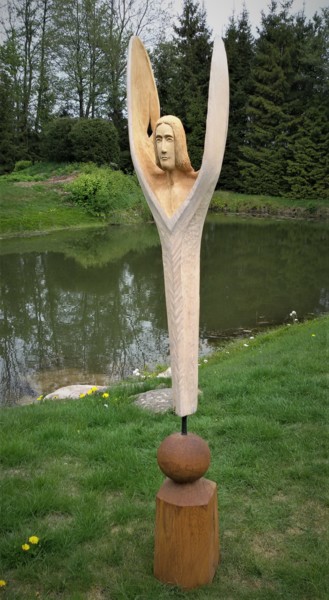 Sculpture intitulée "Rising angel 1" par Virgilijus Vaiciunas, Œuvre d'art originale, Bois