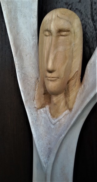 Skulptur mit dem Titel "Angel of Hope" von Virgilijus Vaiciunas, Original-Kunstwerk, Holz Auf Holzplatte montiert