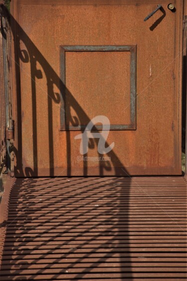 Fotografie mit dem Titel "La porte carrée" von Virginie Dartois, Original-Kunstwerk, Digitale Fotografie