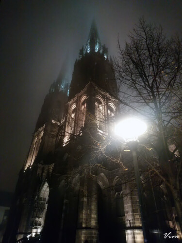 Photography titled "cathedrale-clermont…" by Virginie Mérimée (Vim), Original Artwork