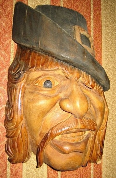 Скульптура под названием "маска пират 2" - Виталий Парфенов, Подлинное произведение искусства, Дерево