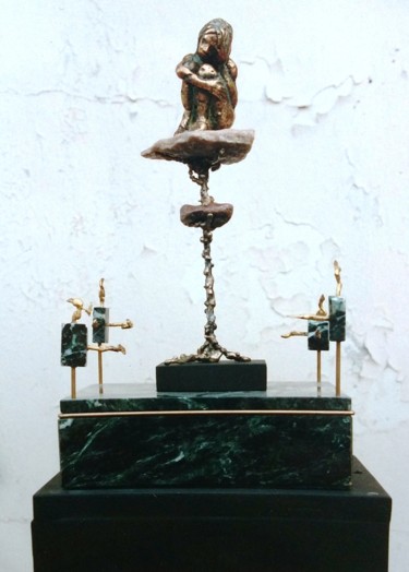 Sculpture titled "L'ATTENTE" by Vitalino Sculpteur, Original Artwork, Metals