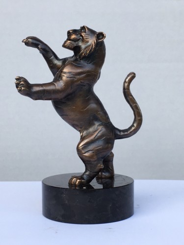 Sculpture titled "Tiger" by Vitaliy Semenchenko, Original Artwork, Bronze