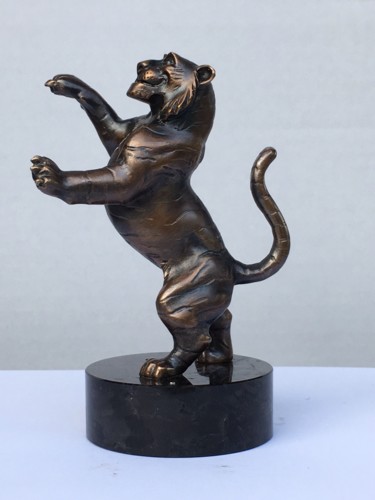 Scultura intitolato "Tiger" da Vitaliy Semenchenko, Opera d'arte originale, Bronzo