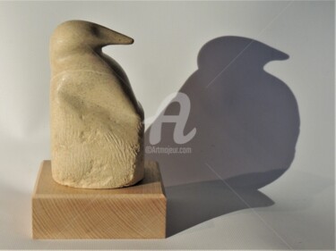 Sculpture titled "oiseau jaune" by Viviane Thelen, Original Artwork, Stone