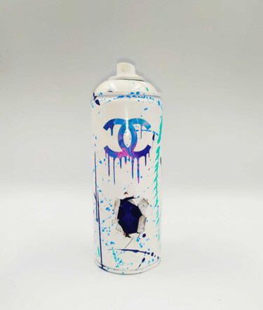 Sculpture intitulée "Bombe Chanel Blue" par Vl, Œuvre d'art originale, Résine