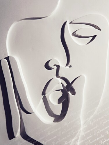 Escultura titulada "Гипсовое панно "Стр…" por Vladlena Tretiakova, Obra de arte original, Yeso Montado en Otro panel rígido