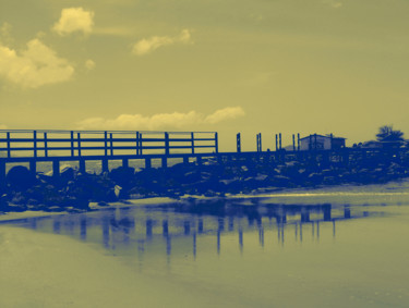 Photography titled "Le pont brisé.jpg" by Vanessa Rodrigues, Original Artwork