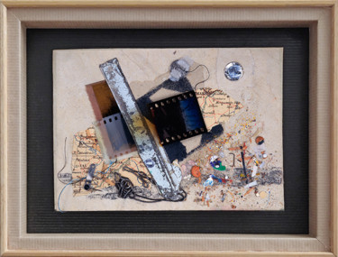 Memory boxe n°15 Collages intitulée "Memory boxe n°15" par Vincent Sfg, Œuvre d'art originale, Collages Monté sur Panneau de bois