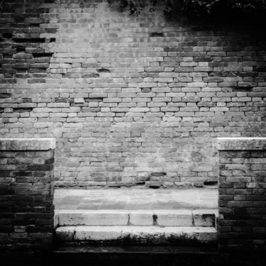 Fotografía titulada "Brick Wall #2" por Thècle, Obra de arte original