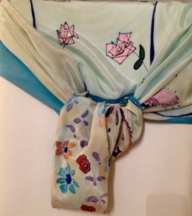 Art textile intitulée "100% silk shawl han…" par Marzena Walczuk, Œuvre d'art originale, Tissu
