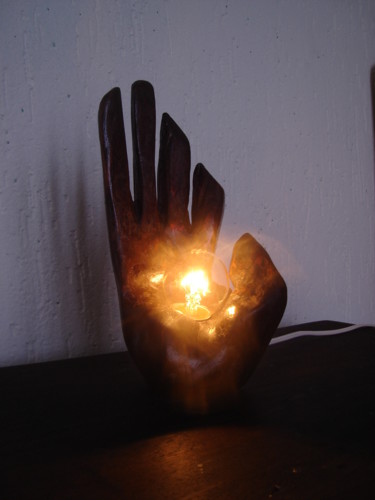 Escultura intitulada "A mão" por Walter Rocha - Arte Natural, Obras de arte originais, Madeira