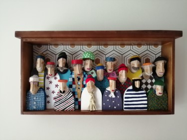 Sculpture titled "Like a Family Pictu…" by Nathalie Watine, Original Artwork, Wood