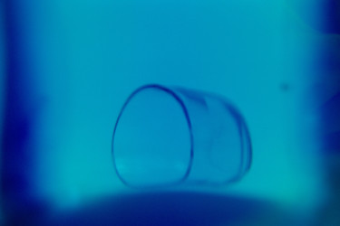 Fotografie getiteld "Abstraction of glas…" door Wim Adema, Origineel Kunstwerk, Film fotografie Gemonteerd op Frame voor hou…