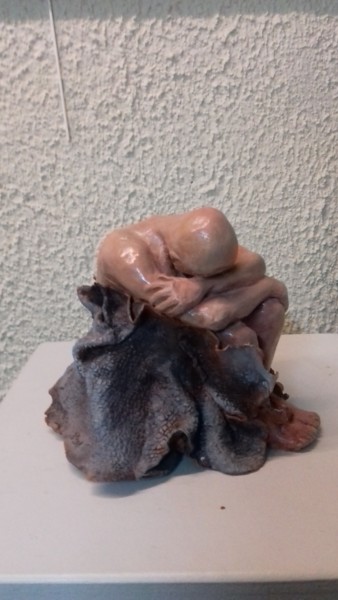 Sculptuur getiteld "Le peiné" door Martine Woellet, Origineel Kunstwerk, Terra cotta