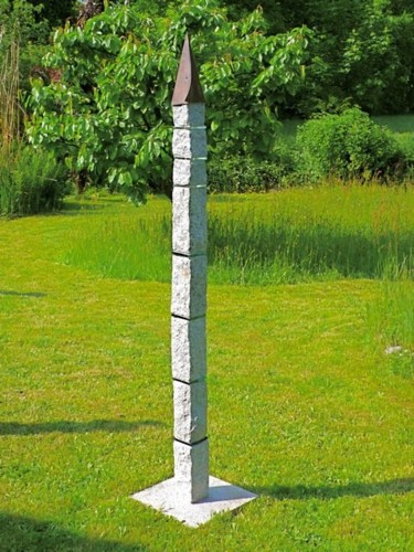 Sculptuur getiteld "Spitzturm" door Wolf Thiele, Origineel Kunstwerk, Steen