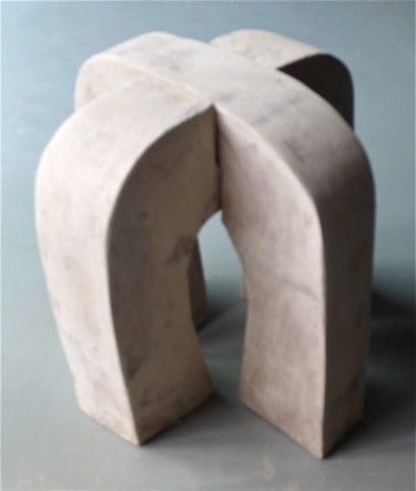 Skulptur mit dem Titel "bien gardé - wohl v…" von Wolf Thiele, Original-Kunstwerk, Keramik