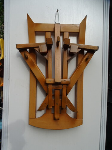 Sculpture titled "Diable 34" by Wa Wong, Original Artwork, Wood