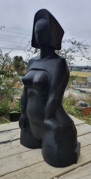 Скульптура под названием "DUTCH GIRL" - Wojciech Pietranik, Подлинное произведение искусства, Камень