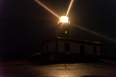 Fotografie mit dem Titel "faro de corrubedo" von Xan Gasalla González-Redondo, Original-Kunstwerk, Nicht bearbeitete Fotogra…