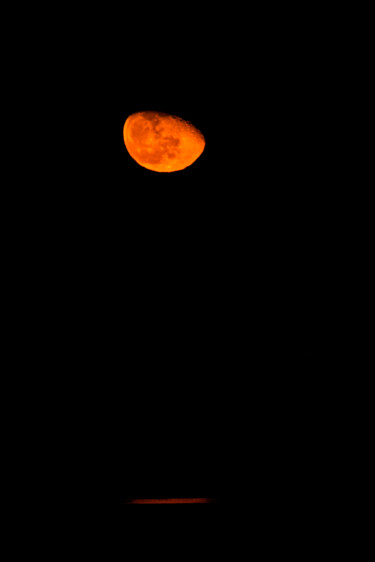 Photography titled "the Pink moon on th…" by Xan Gasalla González-Redondo, Original Artwork, Non Manipulated Photography