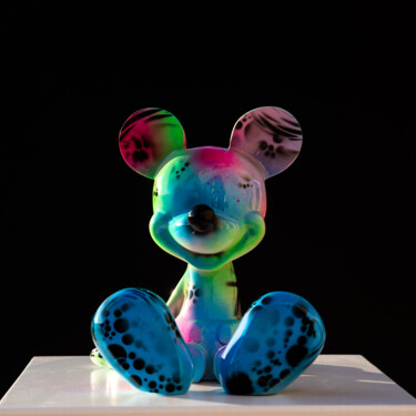 Sculpture titled "Mickey Assis Street…" by Xavier Wttrwulghe, Original Artwork, Resin