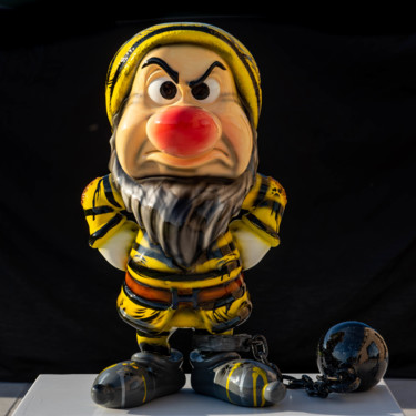 Grincheux Bagnard Sculpture titled "Grincheux Bagnard" by Xavier Wttrwulghe, Original Art, Resin