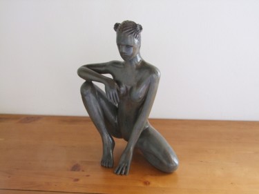 Sculpture titled "Black Panther" by Xavier Jarry-Lacombe, Original Artwork, Terra cotta