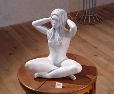 Sculpture titled "Delphine" by Xavier Jarry-Lacombe, Original Artwork, Terra cotta