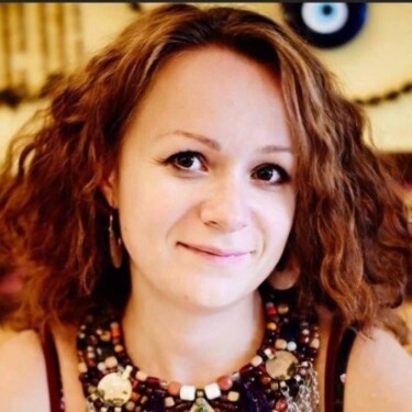 Yana Ivannikova Profile Picture Large