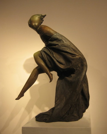 Escultura titulada "《月亮之上》铸铜" por Xue Jun Yang, Obra de arte original